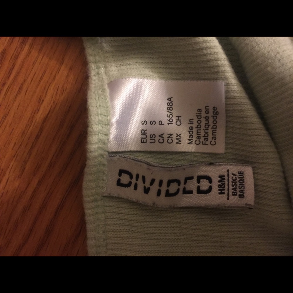 Top - Picture 3 of 3